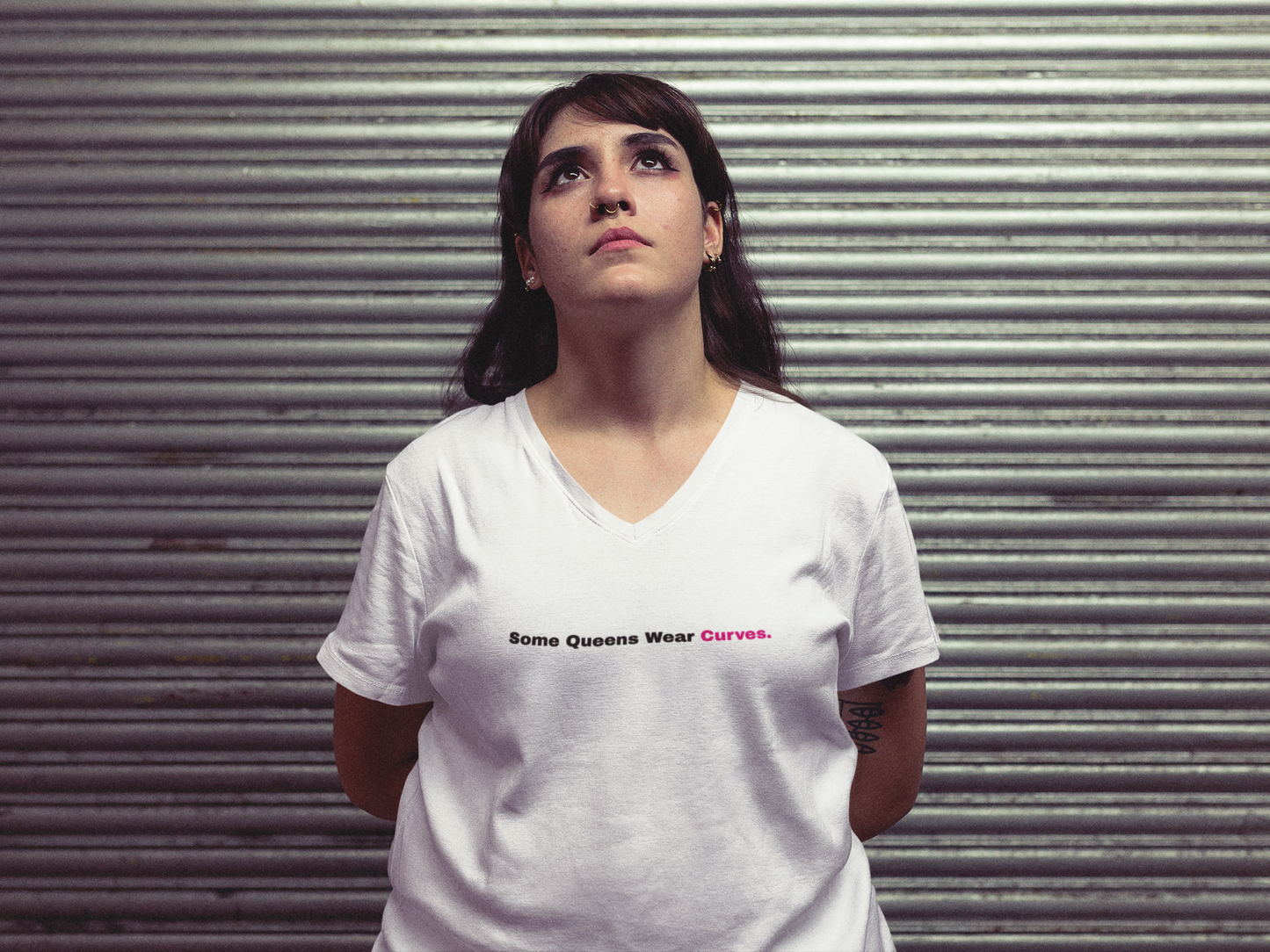 Some Queens Wear Curves. Not Crowns. T-Shirt