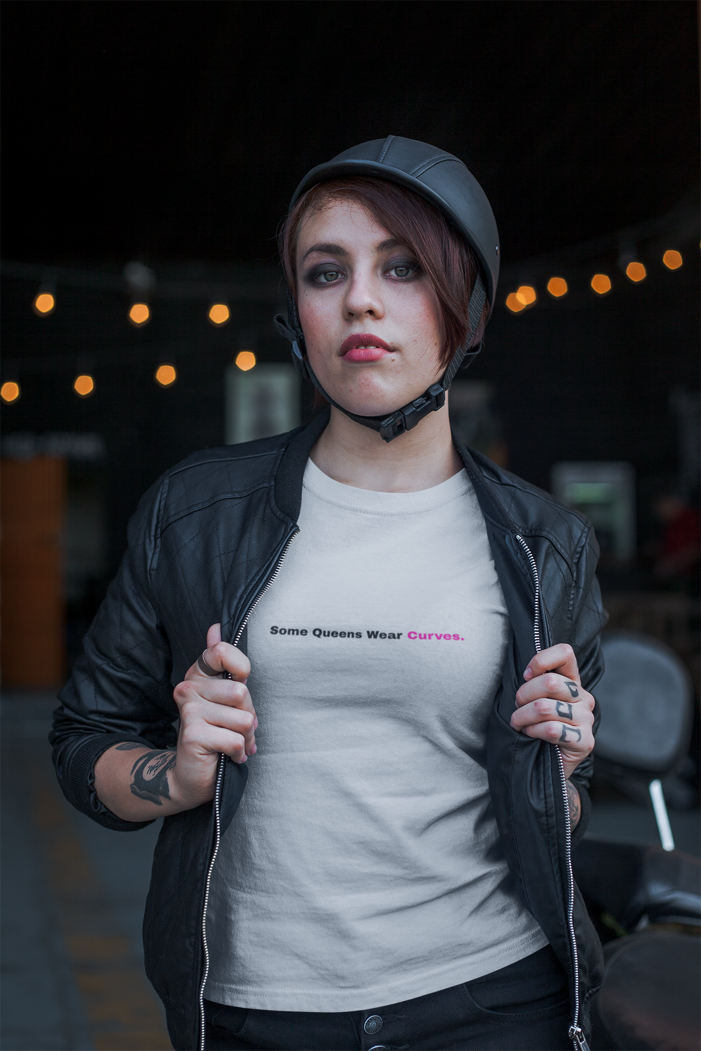 Some Queens Wear Curves. Not Crowns. T-Shirt